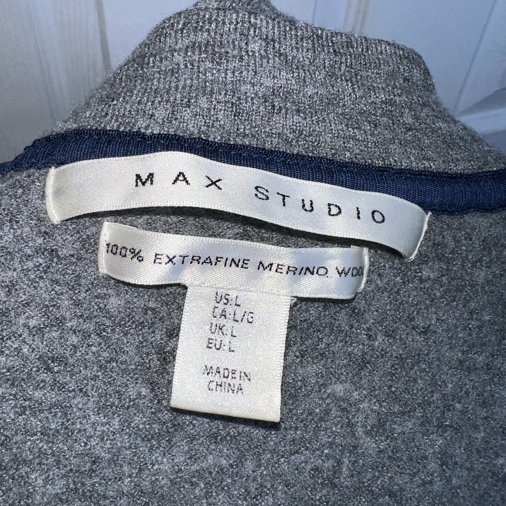 Max Studio Women’s Large 100% Extra Fine Merino Wool Knit Sweater Top L FLAW XS - Picture 8 of 13